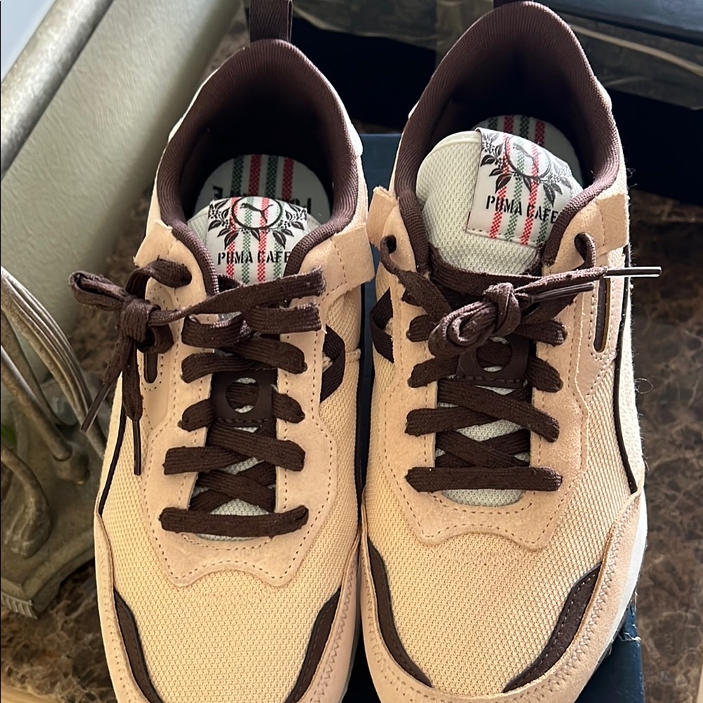 Men's Tan and Brown Sneakers
